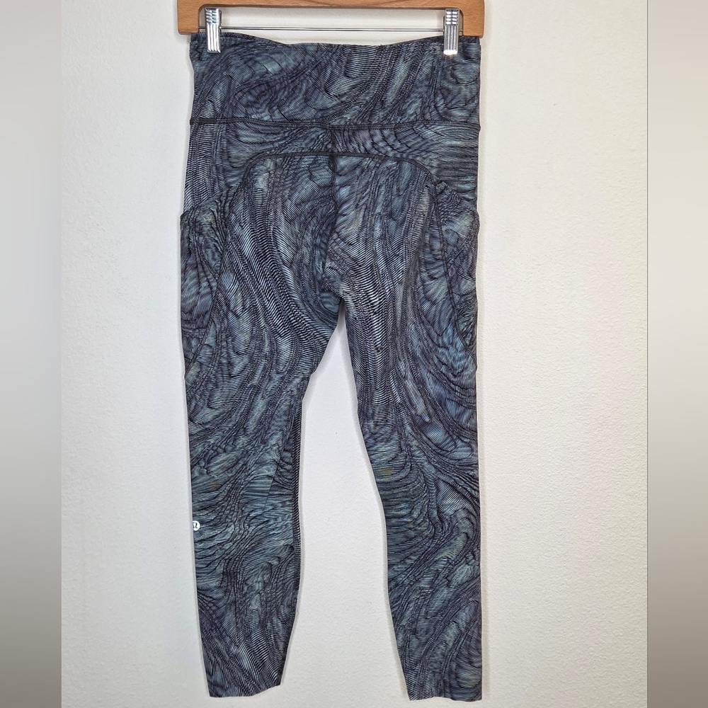 Lululemon Fast & Free High-Rise Leggings Dimensional Icing Blue Multi Pattern- 8 - Picture 8 of 16
